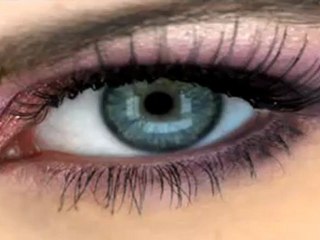 Luminys Baked Eyeshadow Advertising