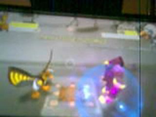 combat invizimals : frostee & cerberus vs shapshifter & roboquito