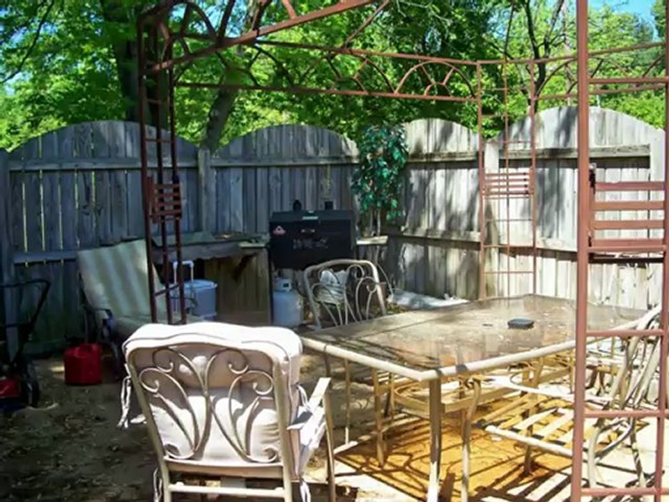 HOUSES FOR SALE IN FLORENCE, AL -- Starter Home Near Weeden