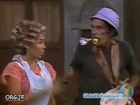 CHAVES - Florinda dá um tapa na cara de Seu Madruga