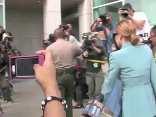 Lindsay Lohan hat Fahrerfluchtklage los und diniert mit Woody Allen