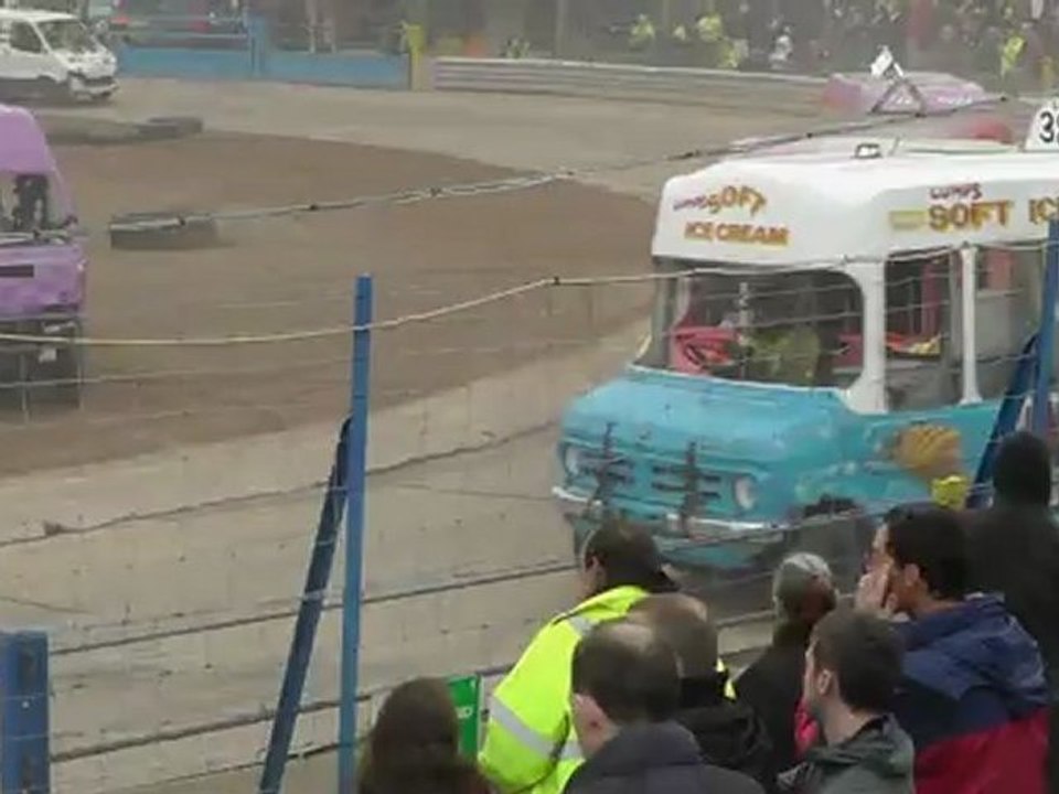 Ice cream van gets it