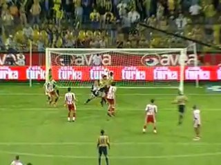 Diego Lugano scores for Fenerbahce Sk