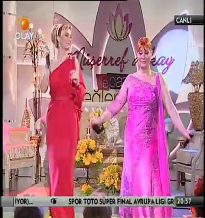 Melda Kuyucu ~ Bu Akşam Bütün Meyhanelerini Dolaştım İstanbul'un