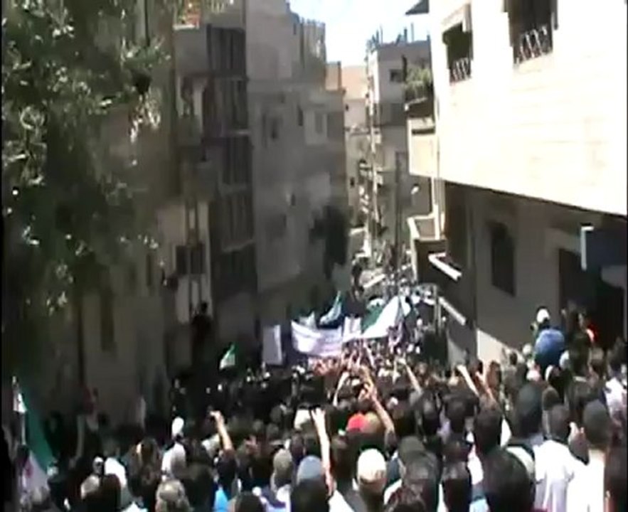 فري برس ريف دمشق التل تشييع الشهيد علي العرنوس   نزلة جامع العرنوس  6 5 2012 Damascus