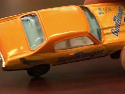 CGR Garage - BUTTERFINGER 1970 CHEVELLE Hot Wheels review