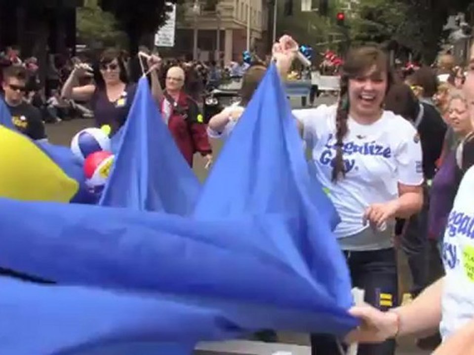 Legalize Gay  - trailer