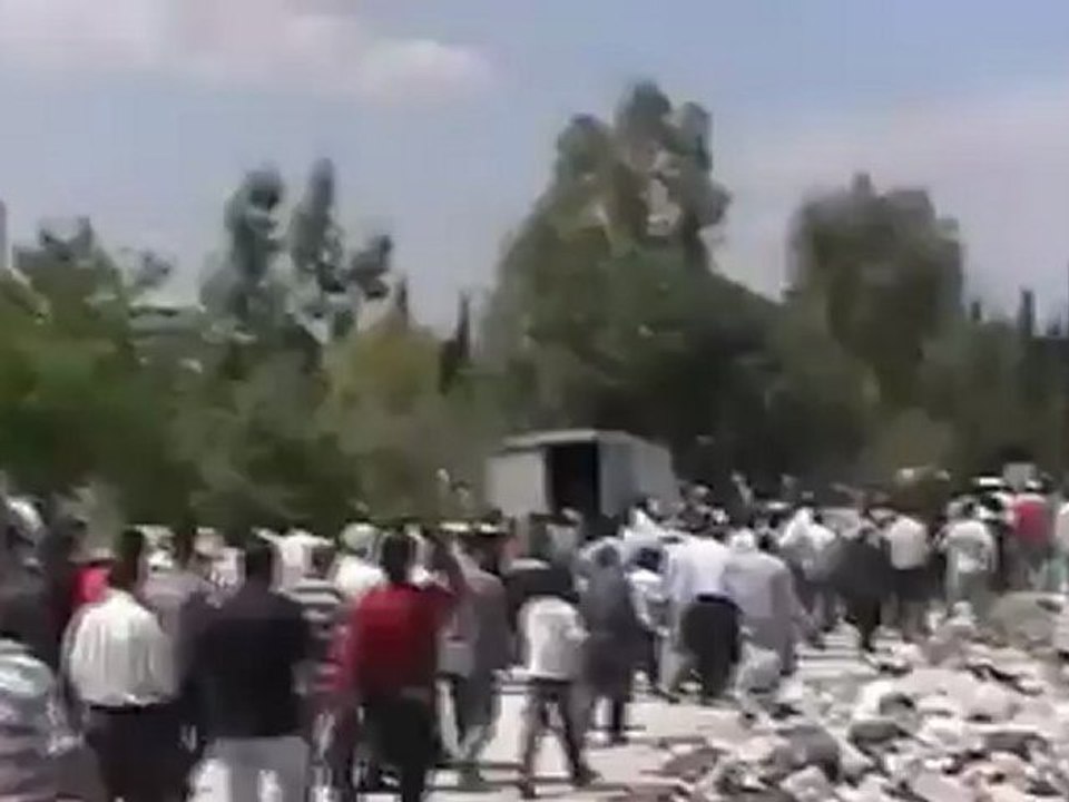 فري برس ادلب  أريحا  تشييع الشهيد بإذن الله محمد مصطفى باكير   7 5 2012 ج1 Idlib