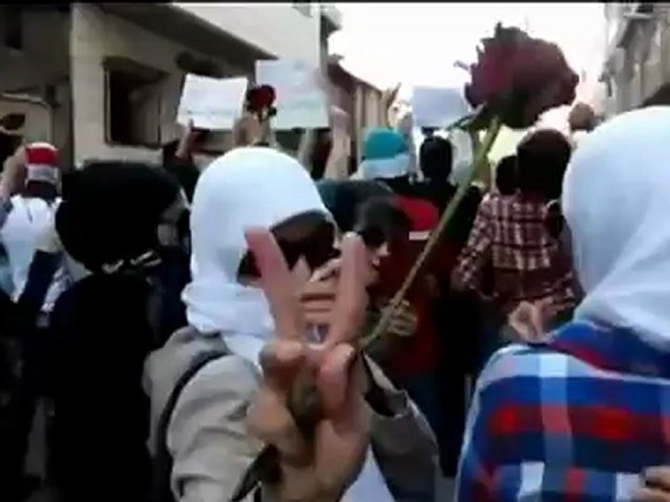 فري برس مسائية لأحرار وحرائر حي الميدان الدمشقي نصرة لشهداء الثورة 6   5   2012 Damascus