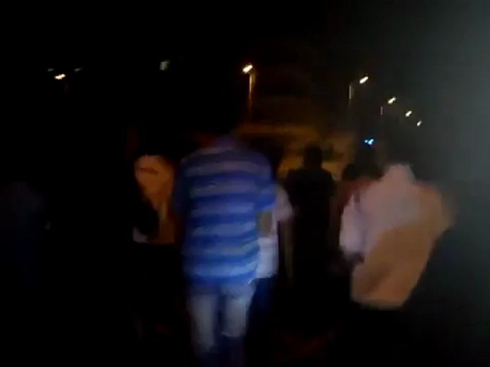 فري برس حلب مسائية حي الزهراء بالقرب من جامع عائشة5 5 2012 Aleppo