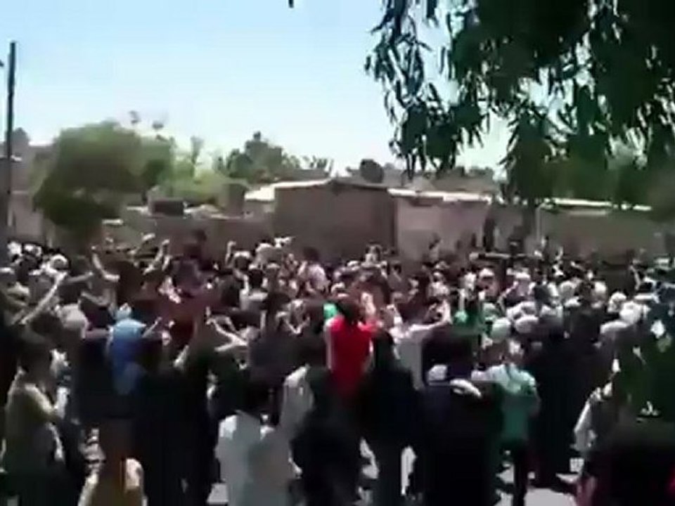 فري برس دمشق كفرسوسة وصول الشهداء إلى جامع خزيمة 5 5 2012 Damascus