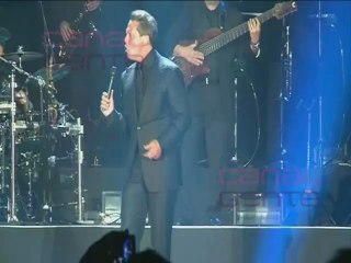 Luis Miguel arrasa en su concierto sevillano