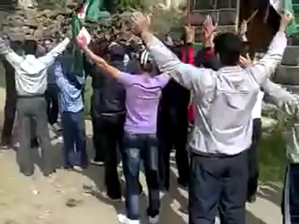 فري برس حوران نمر مظاهرة صباحية جمعة إخلاصنا خلاصنا 4 5 2012 ج2 Daraa