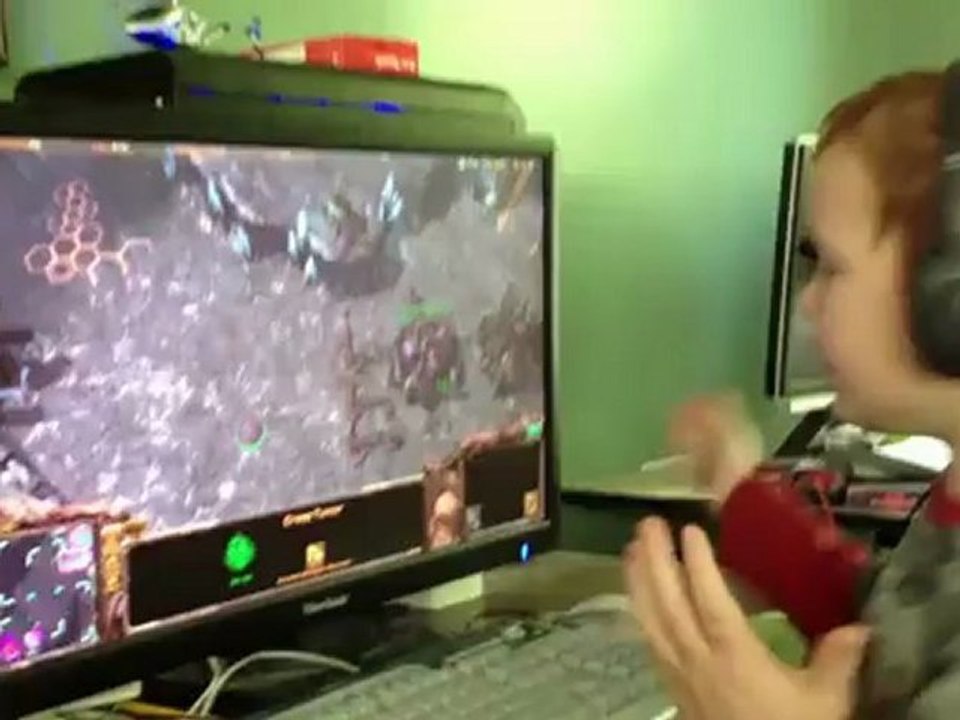 Jouer à StarCraft 2 à 5 ans