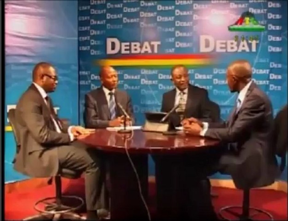 POINT SUR LA SITUATION BUDGETAIRE ET MONETAIRE DE LA GUINEE : Mohamed Diaré, Ministre délégué au Budget, et Badara Dioubaté, conseiller à la  primature