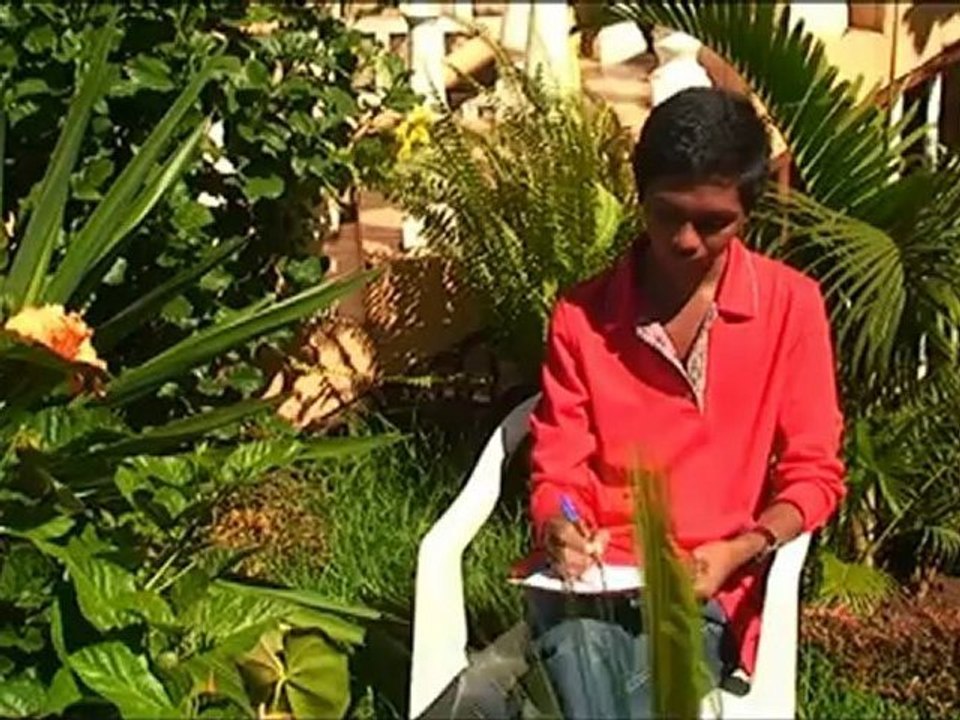 MADAGASCAR SPOT PUB STYLO "DIGNO"