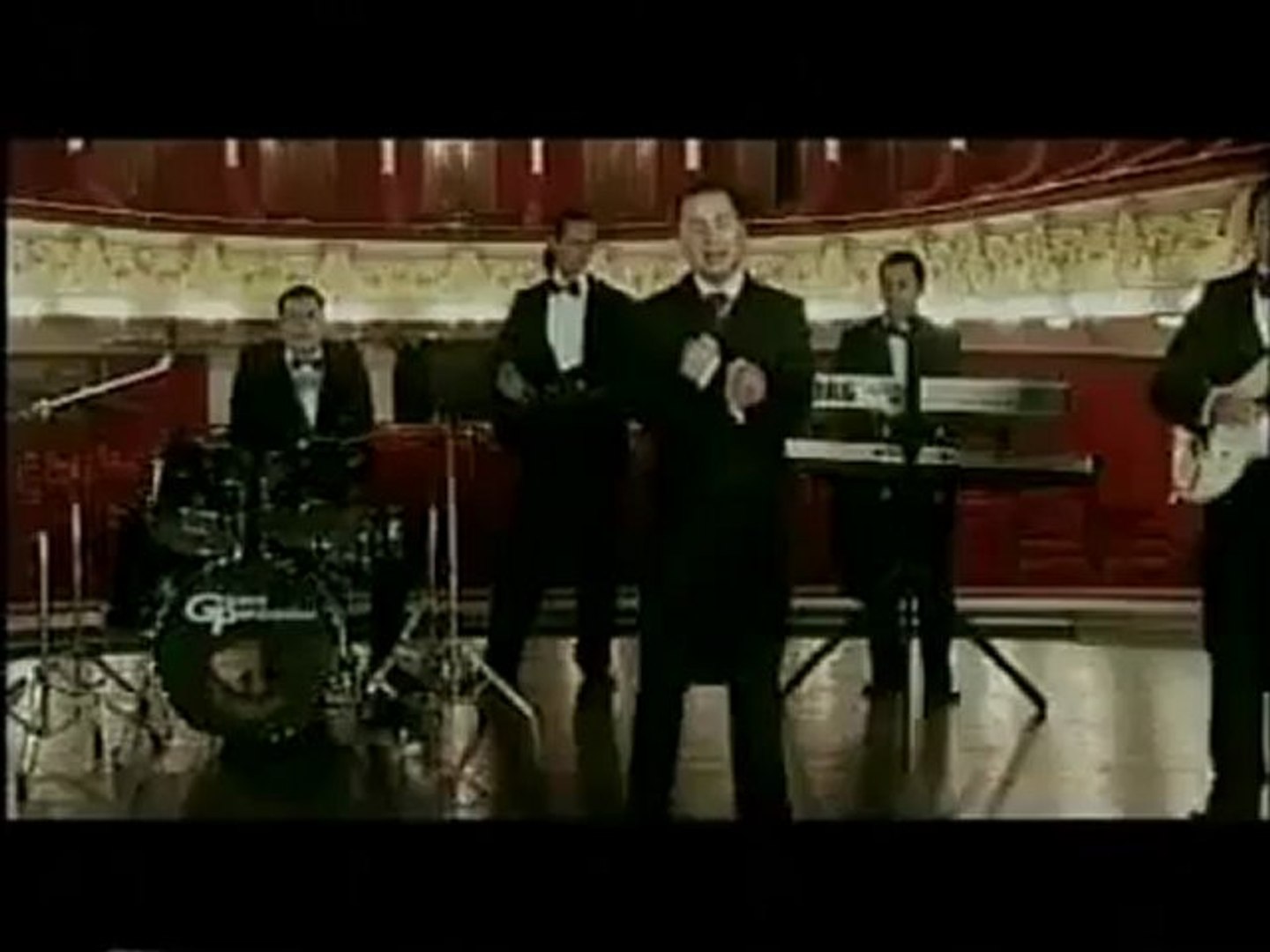 andra feat provincialii sarutul noptilor de rai