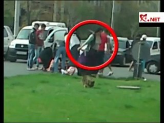 Percutée par une voiture elle se fait voler ses affaires