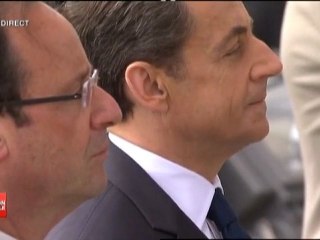N.Sarkozy et F.Hollande ensemble devant la tombe du soldat inconnu pour le 8 mai