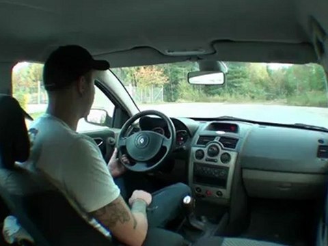 Doing damn good donuts with my Renault Mégane!