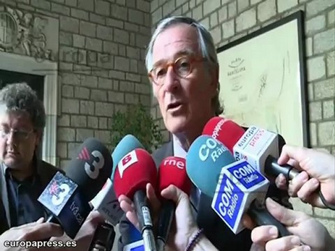 Trias: La política no es un tema de atributos