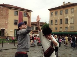 High Five Troll à la Tour de Pise