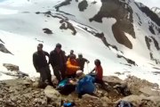 Turist Kayalıklardan Düşerek Yaralandı