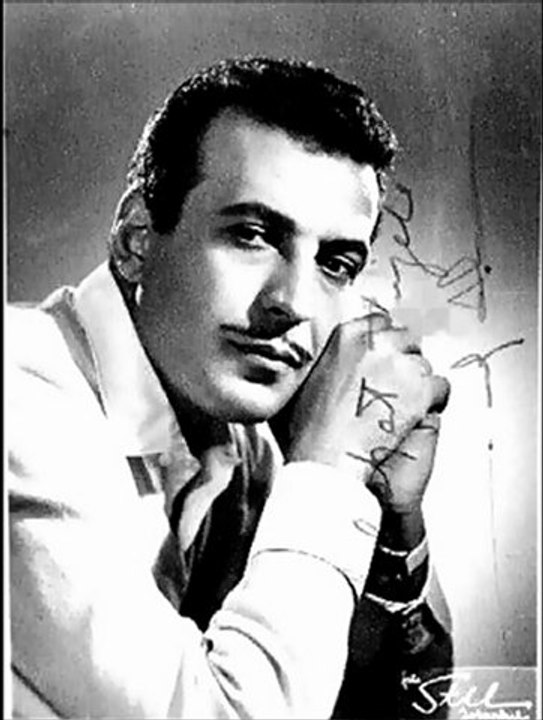 Mehmet ÖNDER - Öyle Kızlar (Sadri Alışık)
