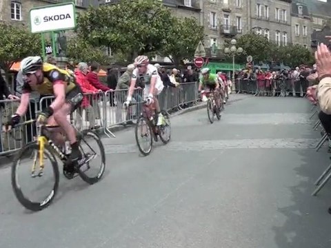 Tour de Bretagne 2012 : on aime le vélo historiquement à Dinan