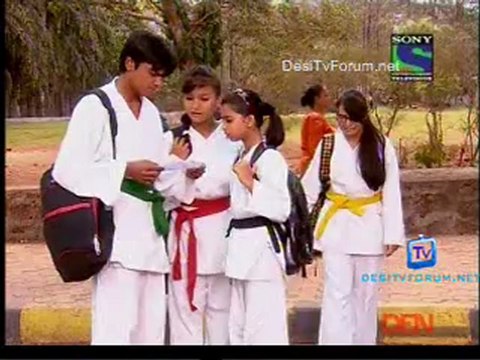 Parvarish Kuch Khatti Kuch Meethi - 8th May Video Pt3