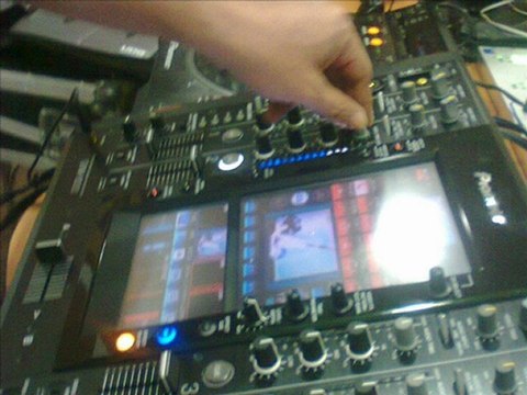 TAN TASÇI - TAS YÜREK (DeJaWu Faik Mix 2)