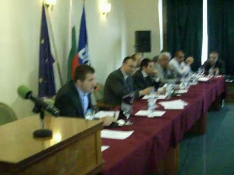 Реакция на секретаря на СДС