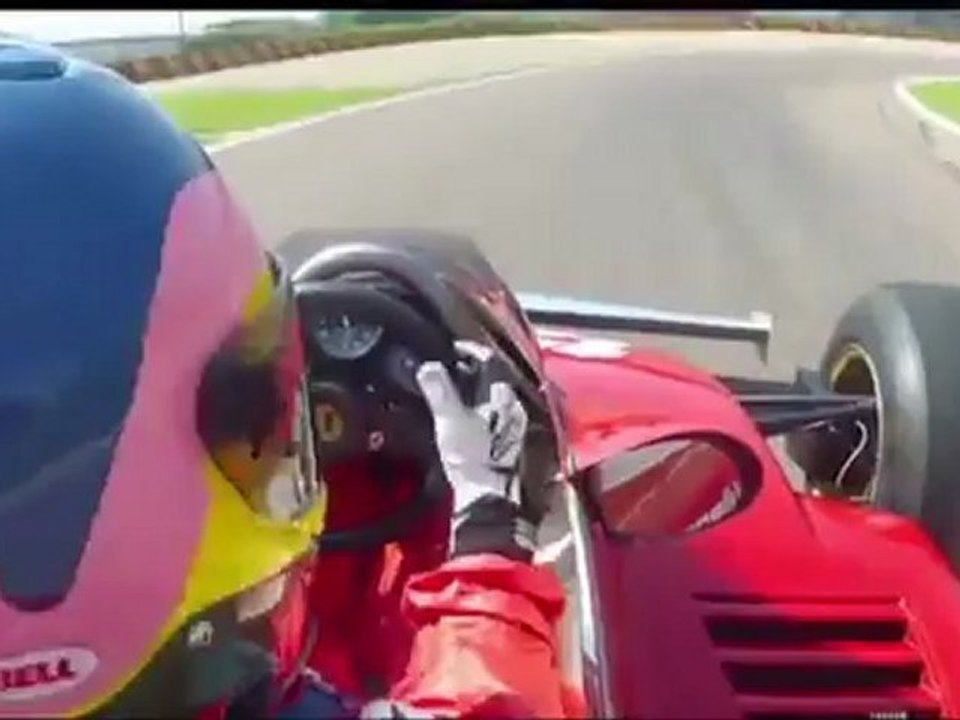 Jacques Villeneuve pilote la Ferrari 312 T4 de son père à Fiorano