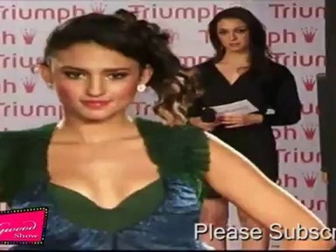 TRIUMPH LINGERIE UNVEILING ITS NEW RANGE FASHION SHOW 13.mp4
