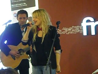 Back to black - Amandine Bourgeois