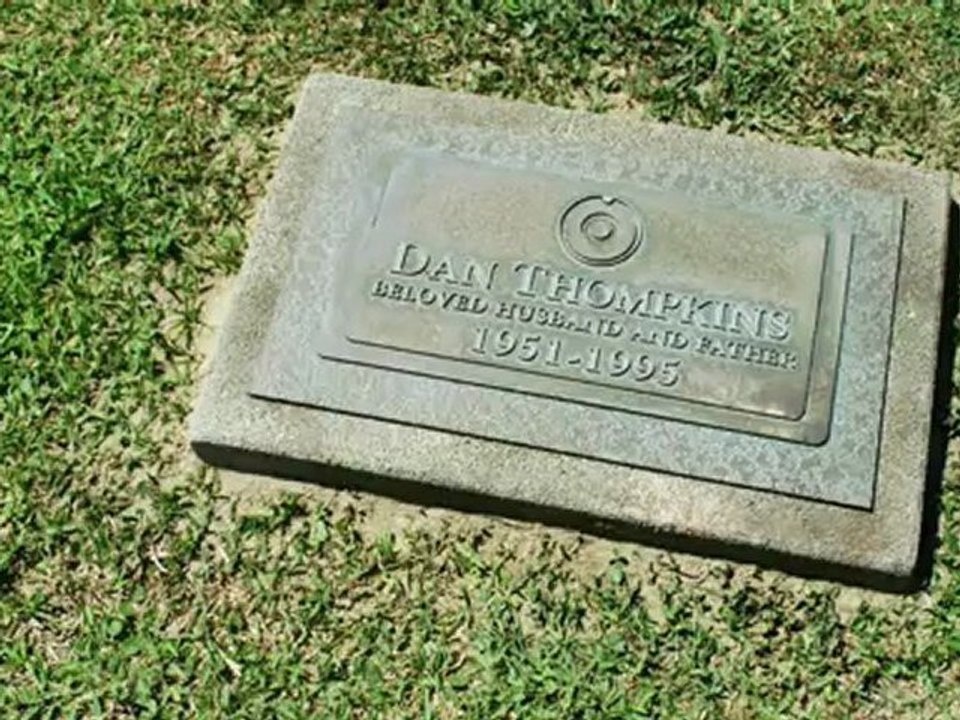 Jeff Who Lives at Home - Trailer (Englisch)