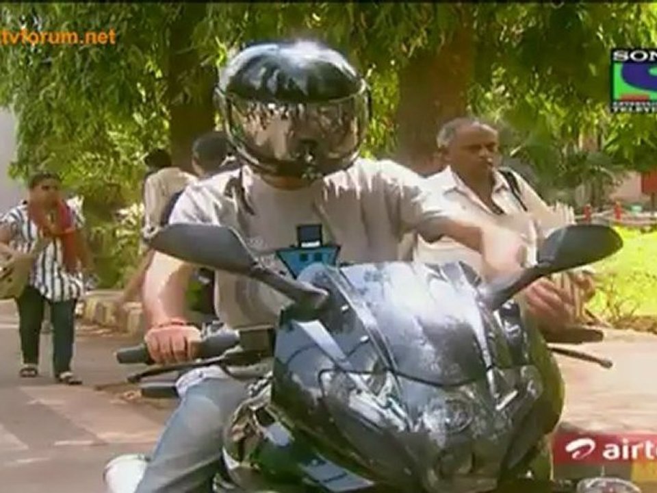 Parvarish Kuch Khatti Kuch Meethi - 9th May Video Pt2