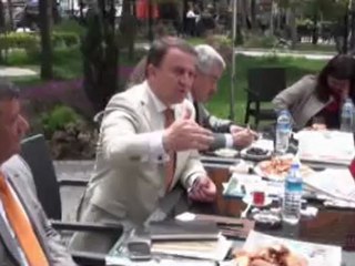 Başkan Işıklar sabah kahvaltısında