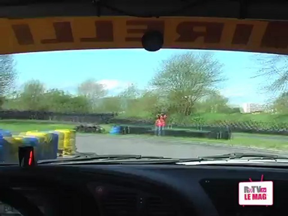 Slalom automobile du Coteau 2012(caméra embarquée)