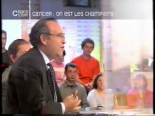 Extrait 4 de "C'est dans l'air" sur le cancer, avec David Khayat