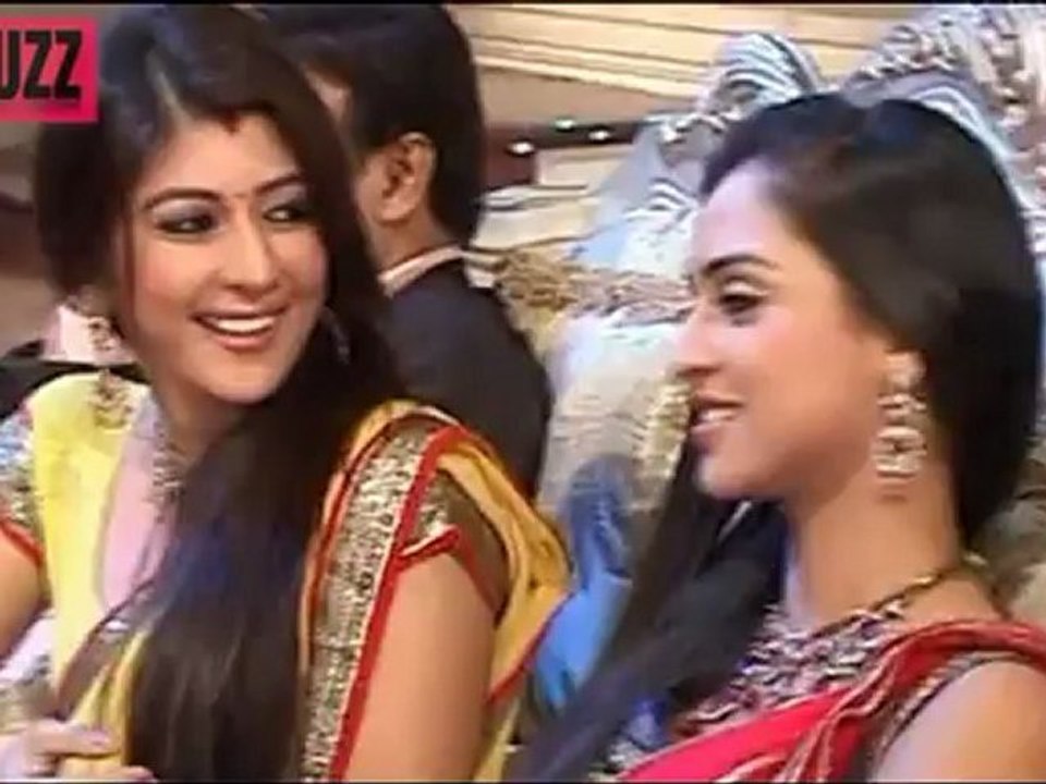Maanvi & Viraat's BEDROOM DISCUSSION in Ek Hazaaron Mein Meri Behna Hain 8th May 2012