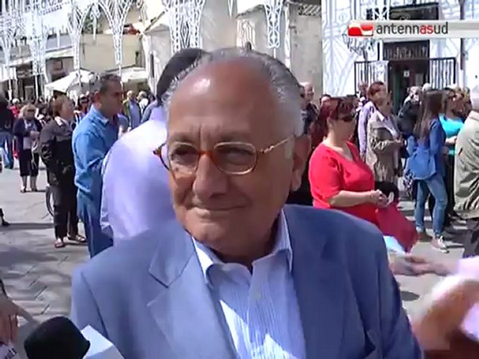 TG 09.05.12 San Nicola: quanti stranieri alla "Festa di baresi"!