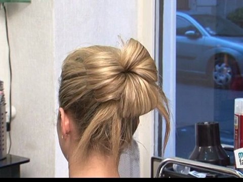 Tuto Coiffure: le chignon cheveux longs