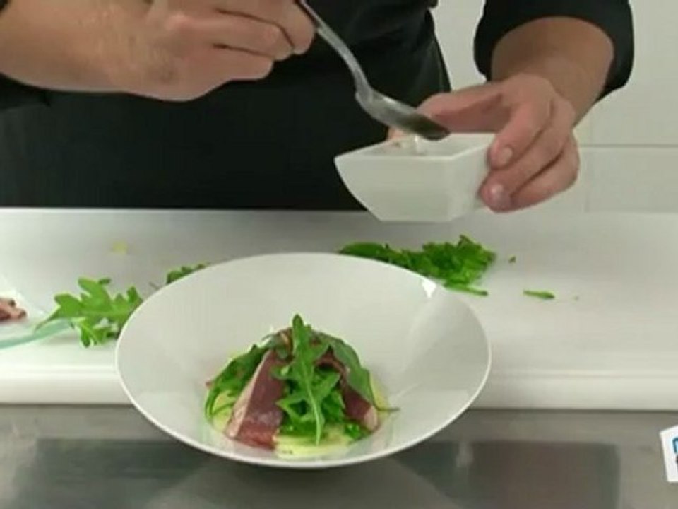 Cuisine : La salade de pois gourmands et de magret fumé