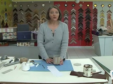 Sports Loisirs : Fabriquer un pot à crayons en carton