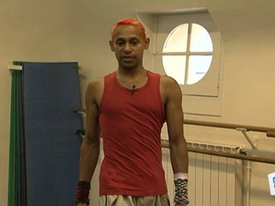 Sports Loisirs : Danse Hip Hop : faire un twisto- flex