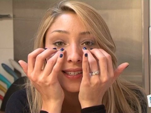 Beauté mode : Se masser pour réduire les cernes