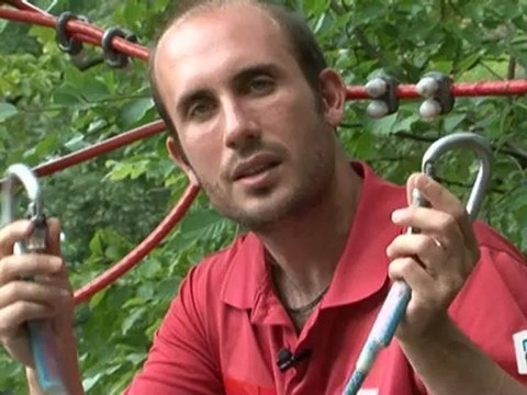 Sports Loisirs : Accrobranche : manipuler des mousquetons