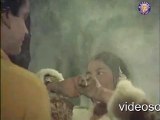 Isharon Isharon Mein - Sharmila Tagore  Shammi Kapoor - Kashmir Ki Kali - videosongsonline.com