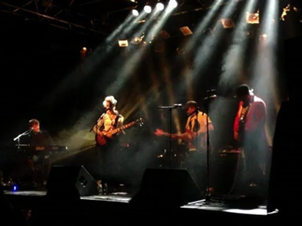 BETH JEANS HOUGTON & The Hooves Of Destiny festival "les femmes s'en mêlent" Aubenas  mars 2012